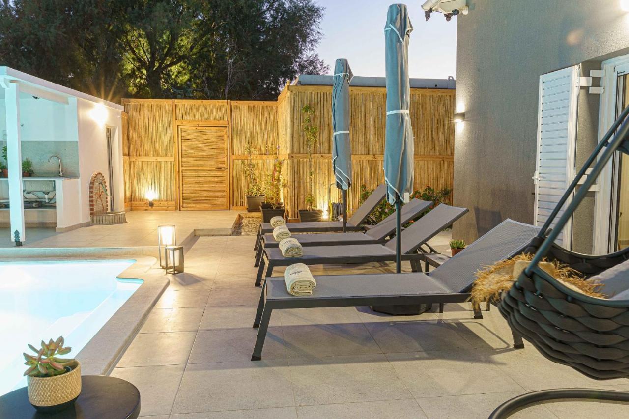 Nikkon Luxury Living Villa Arvi  Exterior photo
