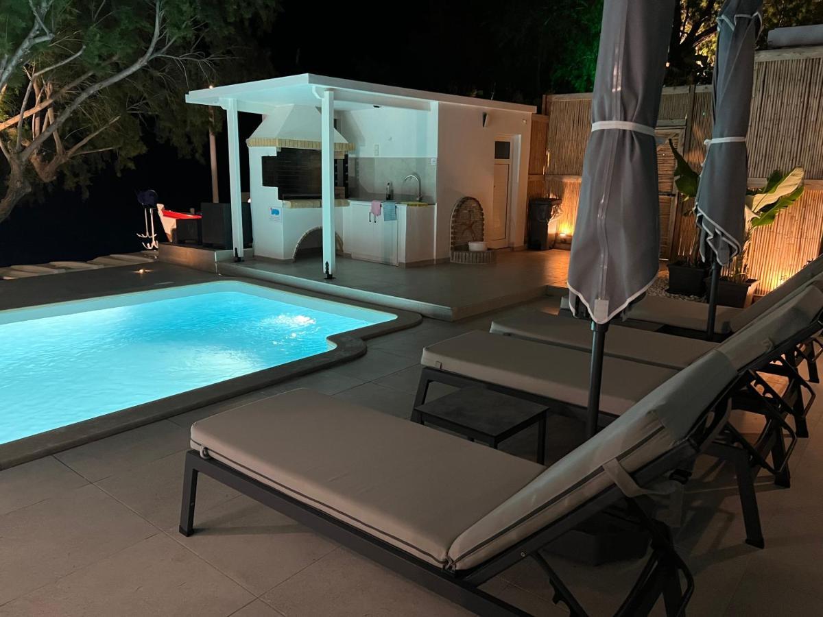Nikkon Luxury Living Villa Arvi  Exterior photo